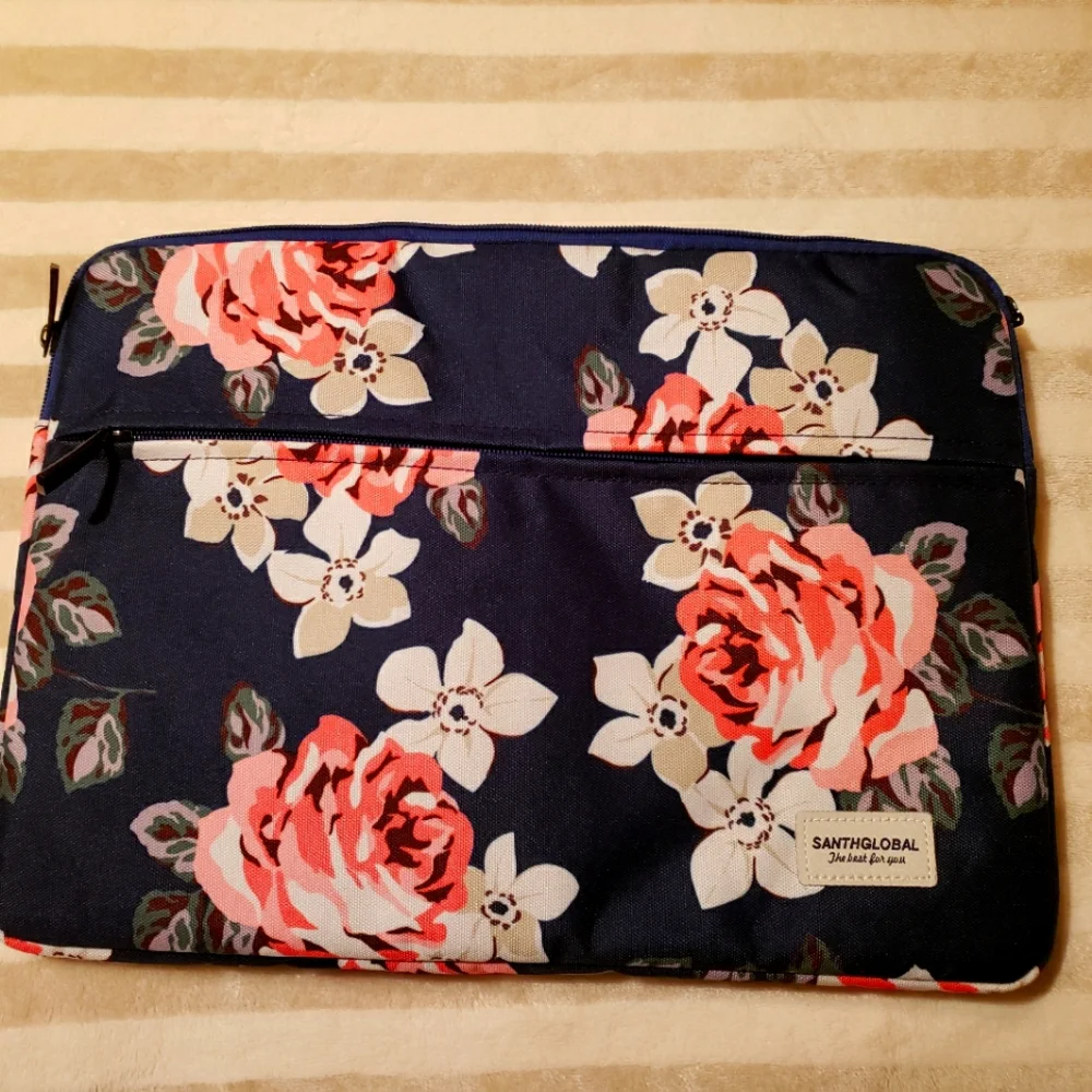 BNWT SANTHGLOBAL laptop sleeve bag (OS)